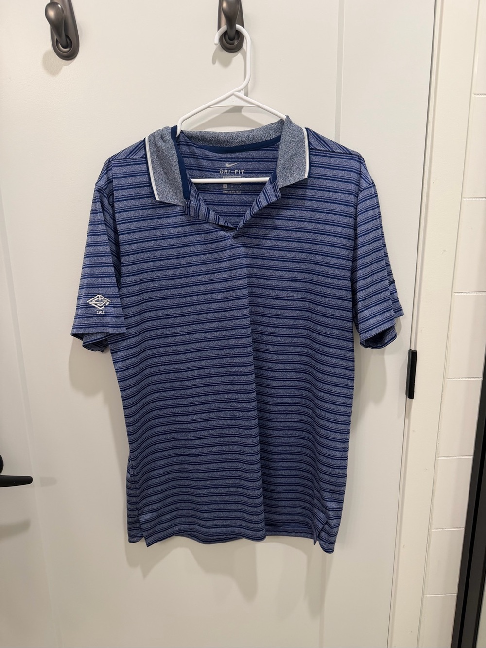 Nike Men’s Navy and Light Gray Striped Polo